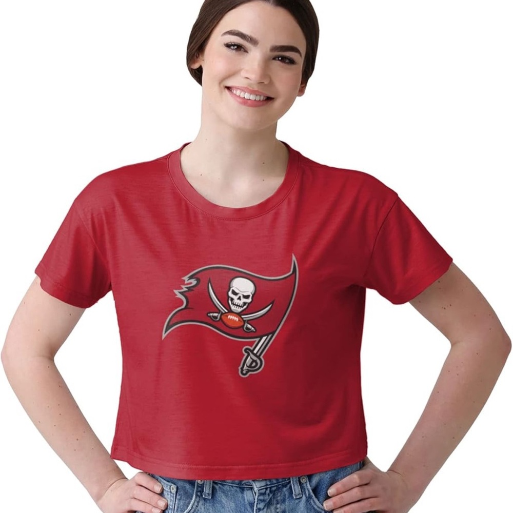 FOCO NFL Tampa Bay Buccaneers Ladies Fashion Crop Top Shirt XXL NWT NEW